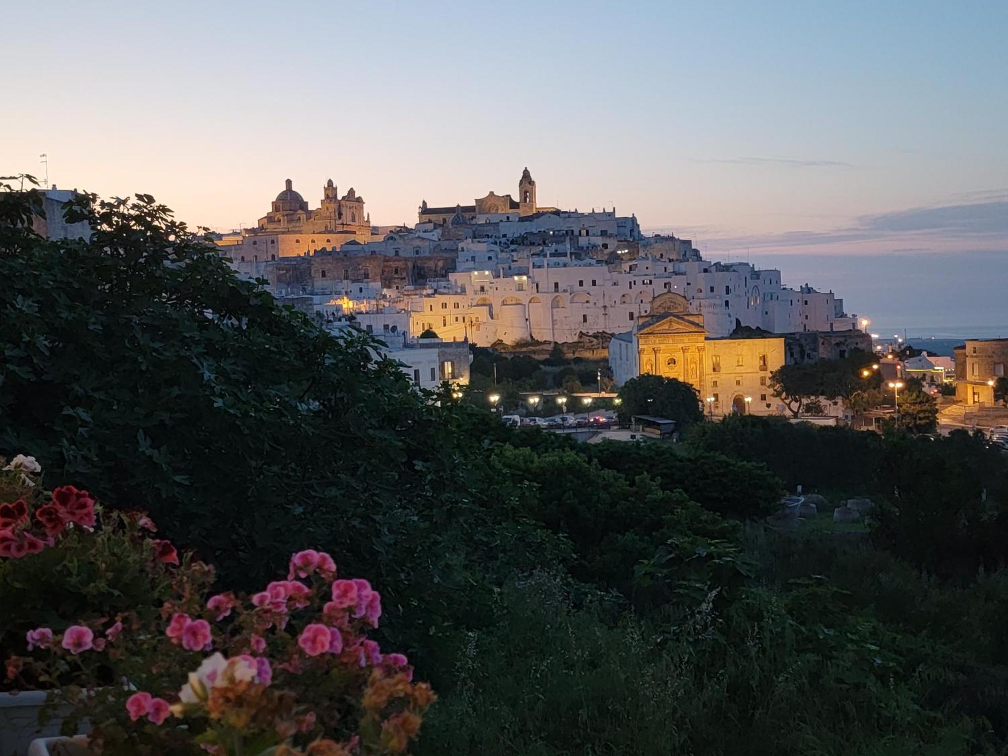 Casa Josephina - Three Level Stone Home With Balcony, 2 Roof Terraces & Sea Views Ostuni Bagian luar foto