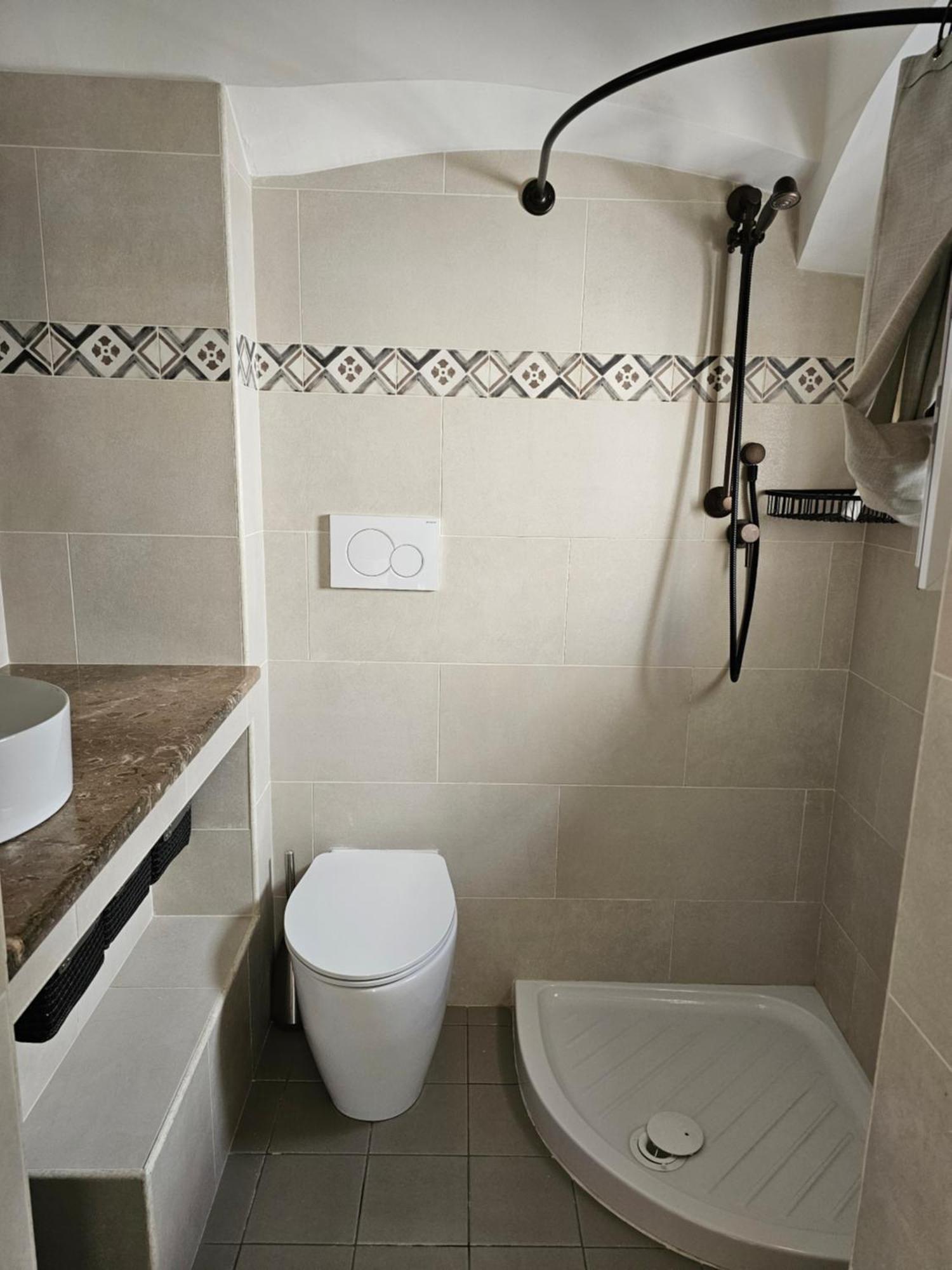 Casa Josephina - Three Level Stone Home With Balcony, 2 Roof Terraces & Sea Views Ostuni Bagian luar foto